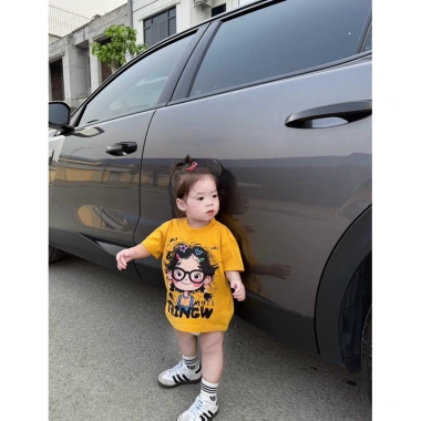Áo thun em bé đeo kính mẹ & bé - Áo phông gia đình unisex kid genz 105.000₫