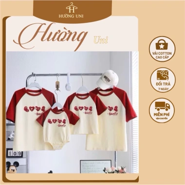 Áo thun gia đình FOM rộng bé phối đỏ 4 trái tim xinh xắn - Giá chỉ 129.000₫ Áo thun gia đình FOM rộng bé phối đỏ 4 trái tim xinh xắn - Giá chỉ 129.000₫