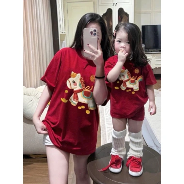 Áo Thun Gia Đình Ngựa In Giả Thêu Đỏ Đô Nam Nữ MC HOUSE Cổ Tròn Tay Lỡ Rộng 119k 2