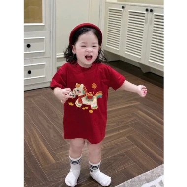 Áo Thun Gia Đình Ngựa In Giả Thêu Đỏ Đô Nam Nữ MC HOUSE Cổ Tròn Tay Lỡ Rộng 119k 5