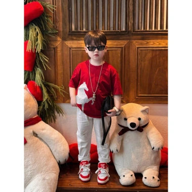Áo thun gia đình ngựa nhũ unisex form xuông cho mẹ và bé Kid GenZ giảm giá 185.000 3 Áo thun gia đình ngựa nhũ unisex form xuông cho mẹ và bé Kid GenZ giảm giá 185.000 3