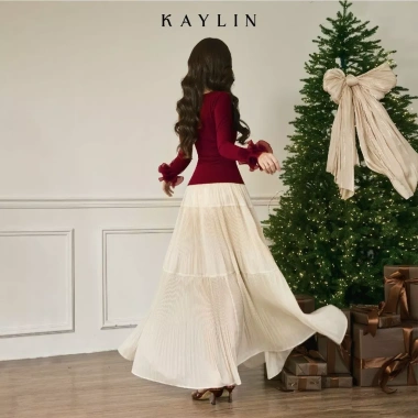 Áo thun KAYLIN tay dài phối hoa, ôm form, vải thun mây co giãn, thanh lịch BST 11/2.025 422.000₫