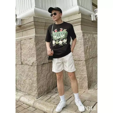 Áo thun mát mẻ mùa hè giảm giá 210.000đ - chất liệu thoáng khí, phong cách trẻ trung