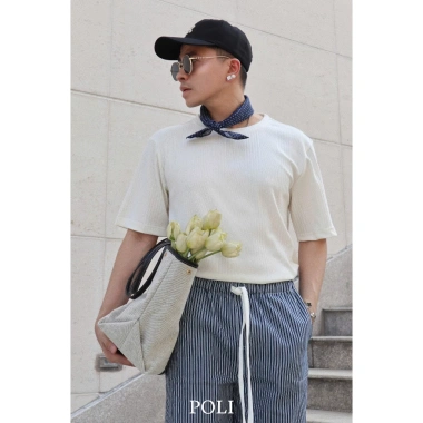 Áo thun nam POLI form rộng trắng kem vân sọc sang trọng Giá chỉ 150.000₫