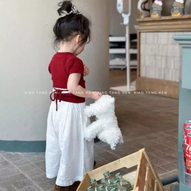 Áo thun ngắn tay bé gái mùa hè phong cách Hàn Quốc, mặt sau rỗng buộc dây, bộ đồ thời trang trẻ em 8