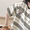 Áo Thun Ngắn Tay Cotton Nguyên Chất Sọc Thêu Preppy - Giá 264.924₫ Giảm Đặc Biệt 10