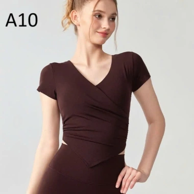 Áo Thun Nữ Cổ V Sẵn Mút Ngực Cotton Thấm Hút Mồ Hôi Co Giãn 4 Chiều - Giá 280k