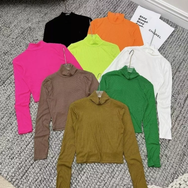 Áo thun nữ dài tay cổ lọ croptop chất tăm, siêu mềm, xinh xinh đẹp, giá ưu đãi, giảm 23% chỉ 130.410₫