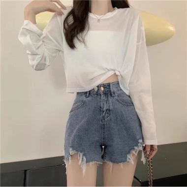 Áo thun nữ mỏng nhẹ băng lụa chống nắng, thoáng mát, phù hợp điều hòa 257.150₫ 2