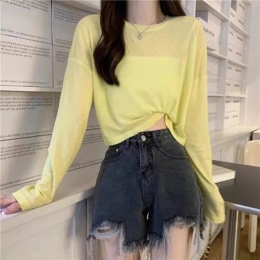 Áo thun nữ mỏng nhẹ băng lụa chống nắng, thoáng mát, phù hợp điều hòa 257.150₫ 4