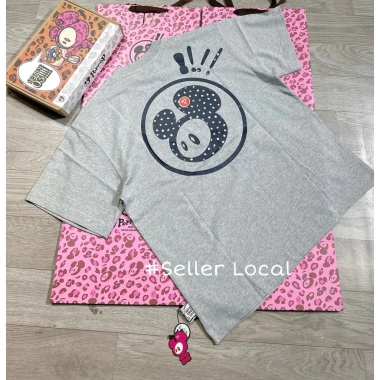 Áo Thun PopPop Mascot PP POLKA Dot Grey Boxy - Giá chỉ 415.000 VNĐ, giảm tới 18% Áo Thun PopPop Mascot PP POLKA Dot Grey Boxy - Giá chỉ 415.000 VNĐ, giảm tới 18%