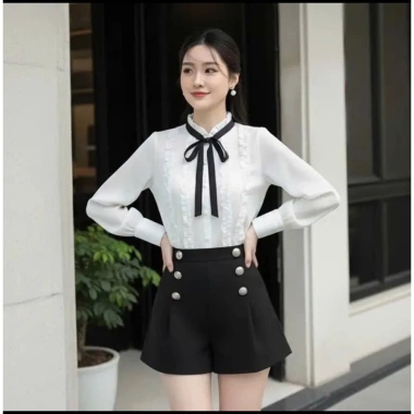 Áo thun sơ mi nữ lụa trắng dài tay cổ tròn phối ren siêu xinh - Giá ưu đãi 145k, phong cách thanh lịch 3 Áo thun sơ mi nữ lụa trắng dài tay cổ tròn phối ren siêu xinh - Giá ưu đãi 145k, phong cách thanh lịch 3