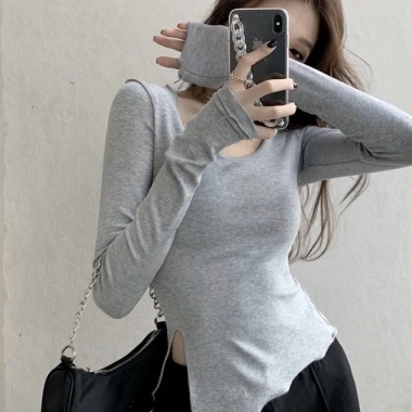 Áo Thun Tăm Viền Sóng Dài Tay Dáng Ôm Xẻ Tà Phong Cách Hàn Quốc, Giá Chỉ 82.800₫