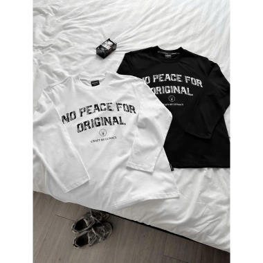 Áo Thun Tay Dài Unisex No Peace Longsleeve LUNACY Cotton Form Rộng Nam Nữ - Giá ưu đãi 264.000₫ 7 Áo Thun Tay Dài Unisex No Peace Longsleeve LUNACY Cotton Form Rộng Nam Nữ - Giá ưu đãi 264.000₫ 7