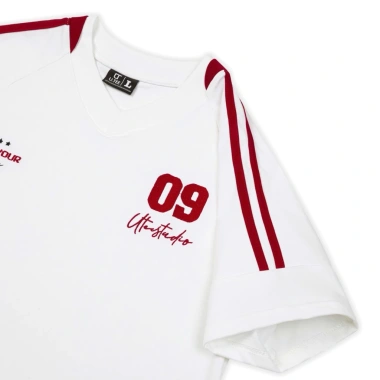 Áo Thun Thêu 09 Cổ Tim 2 Sọc Line Unisex Cotton UTEESTUDIO Giá 174k 2 Áo Thun Thêu 09 Cổ Tim 2 Sọc Line Unisex Cotton UTEESTUDIO Giá 174k 2