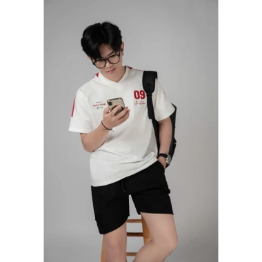 Áo Thun Thêu 09 Cổ Tim 2 Sọc Line Unisex Cotton UTEESTUDIO Giá 174k 5 Áo Thun Thêu 09 Cổ Tim 2 Sọc Line Unisex Cotton UTEESTUDIO Giá 174k 5