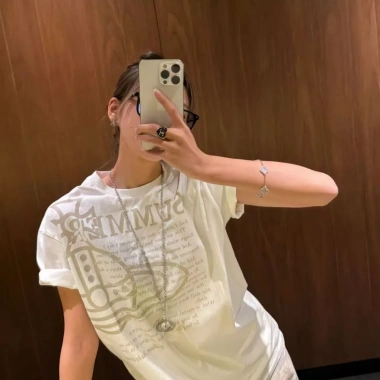 Áo thun Vivienne Westwood nữ logo, chất lượng cao, phù hợp cặp đôi - Giá 212.987₫