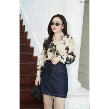 Áo Tơ Sơ Mi Dài Tay Hoa Đen Nền Be - Thiết Kế Cơ Bản Phom Vừa Mềm Mỏng Giá 289k