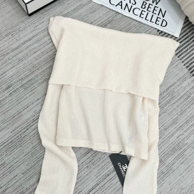 Áo trễ vai ngang xốp nhũ hở kiểu mới - Siêu nhẹ, sexy, giảm giá 96.600đ (Giá gốc 122.682đ)