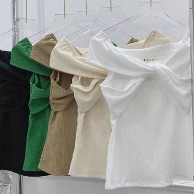 Áo trễ vai xốp xoắn chéo sexy, thiết kế quyến rũ, giảm giá, chỉ 103.500đ cho nữ thời trang 3 Áo trễ vai xốp xoắn chéo sexy, thiết kế quyến rũ, giảm giá, chỉ 103.500đ cho nữ thời trang 3