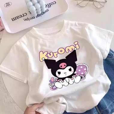 Áo tròn cổ in họa tiết, vải mềm mịn, ngắn tay thời trang, giá 85.999 VND Widen 2 Áo tròn cổ in họa tiết, vải mềm mịn, ngắn tay thời trang, giá 85.999 VND Widen 2