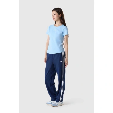 Áo T‑shirt nữ Le Coq Sportif QQ322ORS82 – Thiết kế trẻ trung thoáng mát, chỉ 971.800₫ 3 Áo T‑shirt nữ Le Coq Sportif QQ322ORS82 – Thiết kế trẻ trung thoáng mát, chỉ 971.800₫ 3