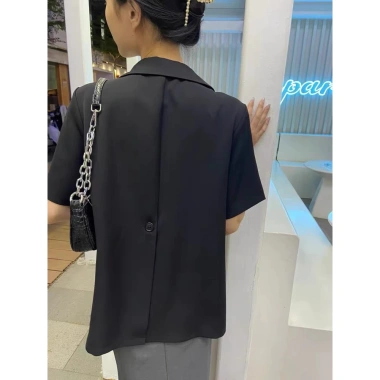 Áo vest blazer cộc tay Bảo Khánh dáng suông 2 cúc xẻ lưng, hàng 1 lớp - Giá 225.000₫