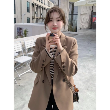 Áo vest blazer công sở 2 lớp dài tay đệm vai dày dặn 4 màu cúc chéo Deliz Studio Giá ưu đãi 358.000₫ 9