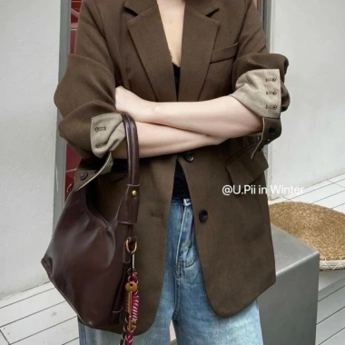 Áo vest blazer nữ Hàn Quốc, túi nắp 2 lớp, tay gập, phối màu 3 khuy, giá 279.000 VND