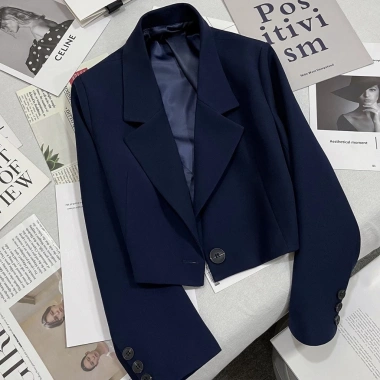Áo vest croptop đệm vai dáng ngắn, blazer form lửng cho nữ công sở cá tính 7