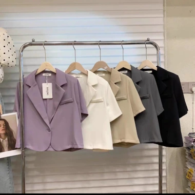 Áo Vest Croptop Nữ Ngắn Tay - Blazer Hàn Quốc Chất Trượt Cao Cấp, Thiết Kế Tay Lỡ Dáng Ngắn 2