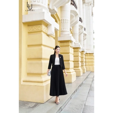 Áo Vest Croptop Tay Dài Không Cúc LUPERI - Trẻ Trung, Đi Làm Đi Chơi, 599.000 VND