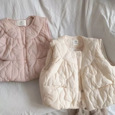 Áo vest đệm Cotton bé gái mùa đông, thiết kế ghi lê thời trang, giá ưu đãi 317.524₫ 2 Áo vest đệm Cotton bé gái mùa đông, thiết kế ghi lê thời trang, giá ưu đãi 317.524₫ 2