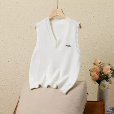 Áo vest dệt kim cao cấp nữ - Phong cách học đường xuân thu 2.025, giá ưu đãi 183k 10