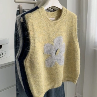 Áo vest dệt kim jacquard mềm mại sang trọng cho nữ - không tay, len nhiều lớp, giá ưu đãi 160.560₫