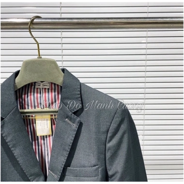 Áo vest formal suit nam nữ loại 1 màu xám trơn, chất lượng cao, thiết kế tinh tế, sang trọng, giảm giá 1.8tr, hàng có sẵn, phù hợp mọi dịp
