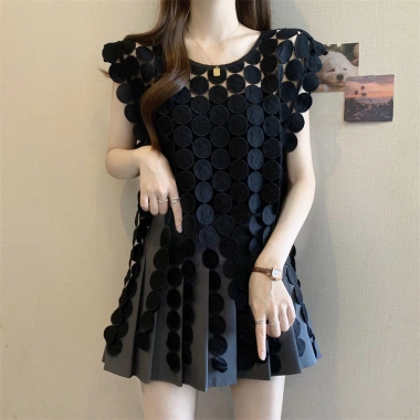 Áo Vest Mùa Hè 2.025 Thiết Kế Tua Rua Không Đều Cổ Tròn Không Tay Giá chỉ 338.227 VND 7 Áo Vest Mùa Hè 2.025 Thiết Kế Tua Rua Không Đều Cổ Tròn Không Tay Giá chỉ 338.227 VND 7
