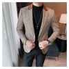 Áo vest nam H68 kẻ sọc phối màu trẻ trung sang trọng, giảm giá 17% - Giá chỉ 353.500đ