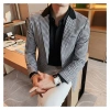 Áo vest nam H68 kẻ sọc phối màu trẻ trung sang trọng, giảm giá 17% - Giá chỉ 353.500đ 9