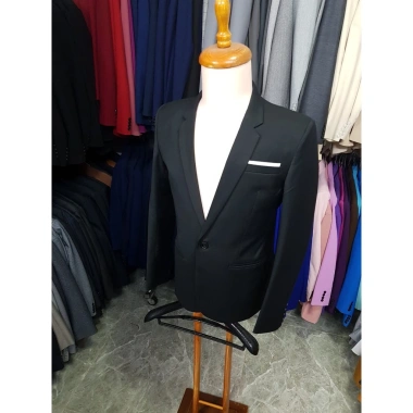 Áo vest nam ôm body đen 3 lớp đệm ngực, độn vai tạo form chuẩn, kèm cà vạt và hộp đựng - Giá chỉ 699.000₫