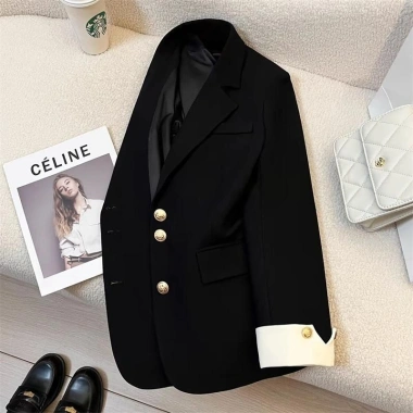 Áo vest nữ dài tay cúc giữa tay phối viền trẻ trung màu trắng giá chỉ 204.996₫