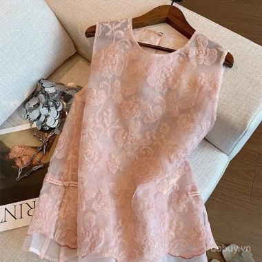 Áo vest nữ mùa hè 2.025 phong cách Trung Hoa cổ tròn, thoải mái, giảm 17% - Giá 308.214 VND Áo vest nữ mùa hè 2.025 phong cách Trung Hoa cổ tròn, thoải mái, giảm 17% - Giá 308.214 VND