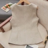 Áo vest nữ xám tinh tế - Thanh lịch, phù hợp áo khoác ngoài, giảm 18% chỉ 375.840 VND 4