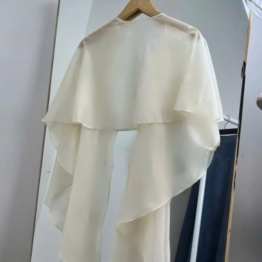 Áo/Khăn choàng tơ ánh dài sang chảnh, áo choàng voan đa dạng - Giá chỉ 59.000₫ 4 Áo/Khăn choàng tơ ánh dài sang chảnh, áo choàng voan đa dạng - Giá chỉ 59.000₫ 4