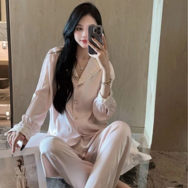 B28 Bộ Ngủ Lụa Dài Tay Tiểu Thư Cúc Ngọc Hồng Phương Linh Cao Cấp - 339.000đ 4