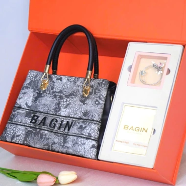 BAGIN Túi Quai Xách Nữ Quốc Tế Sang Trọng, Cứng Cáp, Phù Hợp Tiệc & Công Sở 599.000₫ 2 BAGIN Túi Quai Xách Nữ Quốc Tế Sang Trọng, Cứng Cáp, Phù Hợp Tiệc & Công Sở 599.000₫ 2