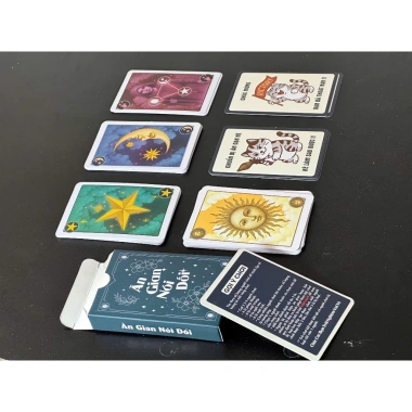 Bài ăn gian Cheating Bee - Boardgame giải trí bạn bè, phiên bản mới, giá 12.000₫ 2 Bài ăn gian Cheating Bee - Boardgame giải trí bạn bè, phiên bản mới, giá 12.000₫ 2