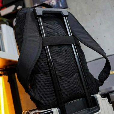 Balo Bóng Đá Hier Active Chính Hãng - Ngăn giày riêng, ngăn laptop 15 inch, đai cài vali, chỉ 360.000₫