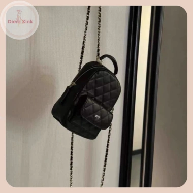 Balo Mini 18cm Da PU Sần Nữ Đứng Phom Khoá Màu Bạc Tiện Lợi Du Lịch Nhỏ Gọn 3 Balo Mini 18cm Da PU Sần Nữ Đứng Phom Khoá Màu Bạc Tiện Lợi Du Lịch Nhỏ Gọn 3