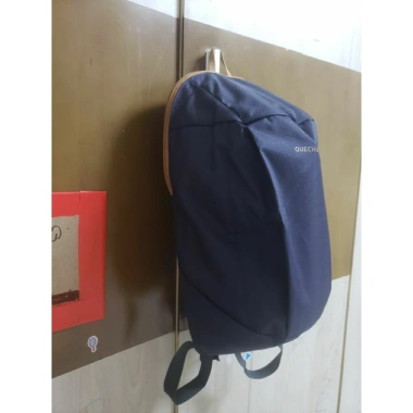 Balo Quechua 10L siêu nhẹ xanh đậm – tiện cho leo núi & dã ngoại, chỉ 85.000₫ 4